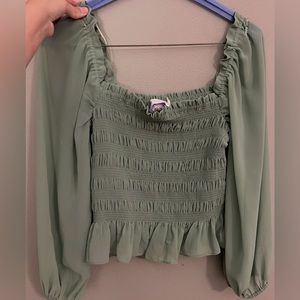“All in Favor” green top size XS